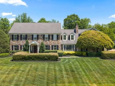 1017 LORIEN DRIVE, GWYNEDD VALLEY, PA 19437