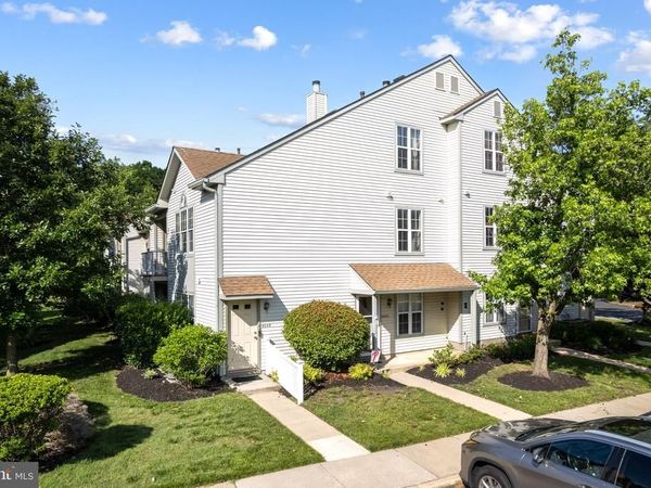 1404 B DENHAM COURT, MOUNT LAUREL, NJ 08054