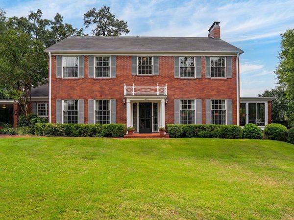 41 Pine Manor Drive, Little Rock, AR 72207
