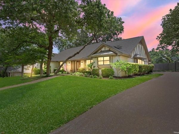 12000 Sandalwood Drive , Woodway, TX 76712