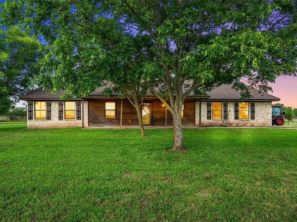 188 N Baese Road, West, TX 76691