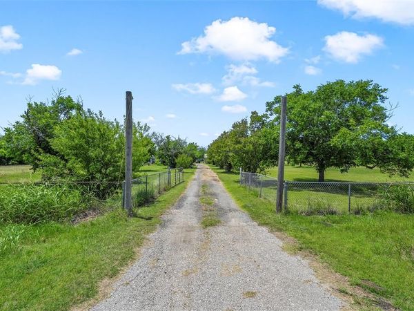 17590 State Highway 317 , Moody, TX 76557