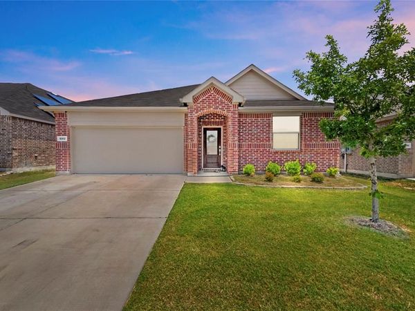6912 Waterloo Lane, Fort Worth, TX 76179