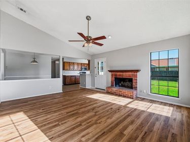 2500 Galemeadow Drive, Fort Worth, TX 76123
