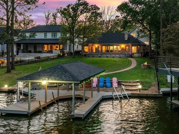 211 N Beverly Drive , Malakoff, TX 75148