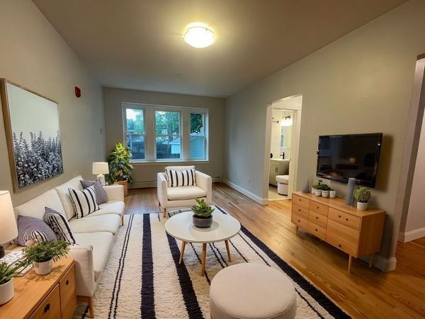 233 Lafayette Street, Unit 5, Salem, MA 01970