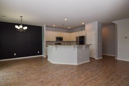 788 Redbud Lane photo 4