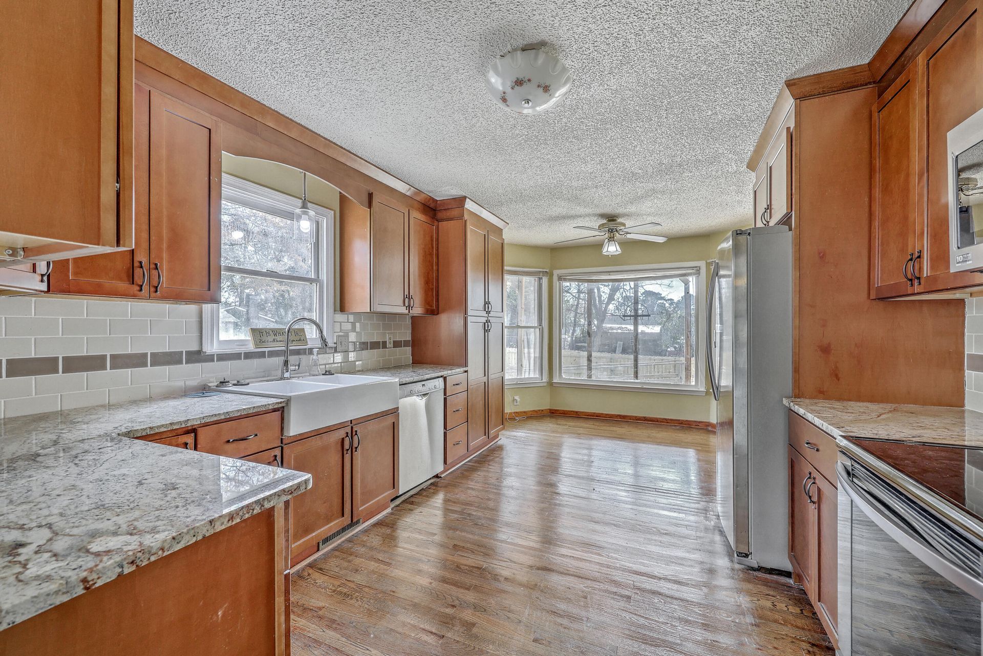 2537 Etiwan Avenue Photo 10