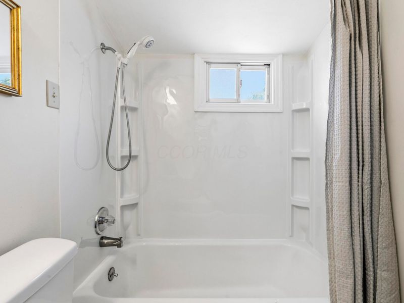 260 Dixon Court, Columbus, OH 43214 Photo 37