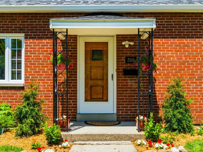 260 Dixon Court, Columbus, OH 43214 Photo 7