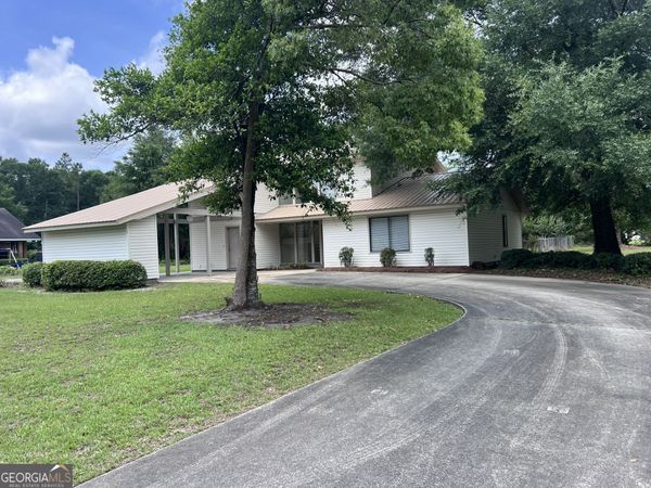 286 Stonington Lane, Jesup, GA 31546