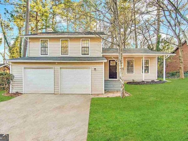 3901 W Wood Path, Stone Mountain, GA 30083