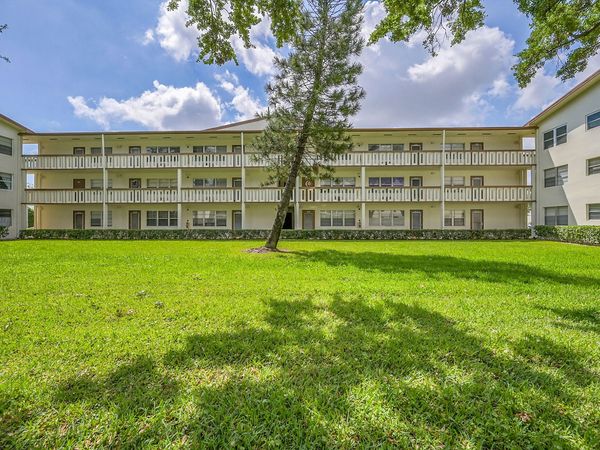 1043 Cornwall C, Boca Raton, FL 33434