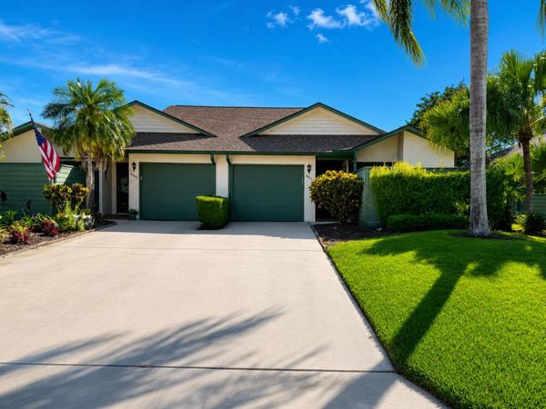 6845 SE Bunker Hill Drive, Hobe Sound, FL 33455