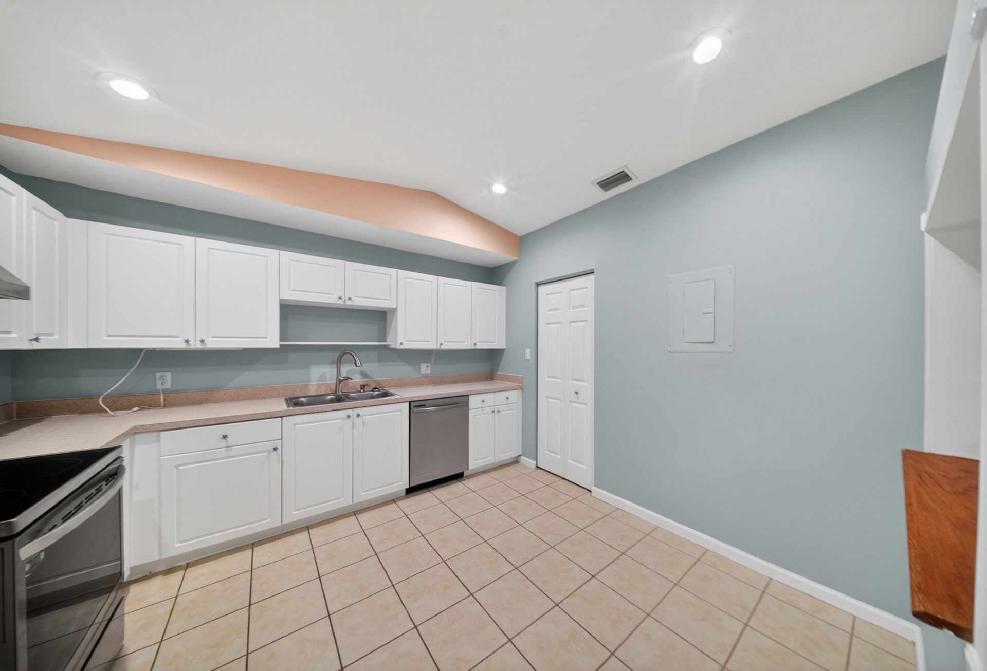 1567 Pheasant Walk, Unit B, Fort Pierce, FL 34950 Photo