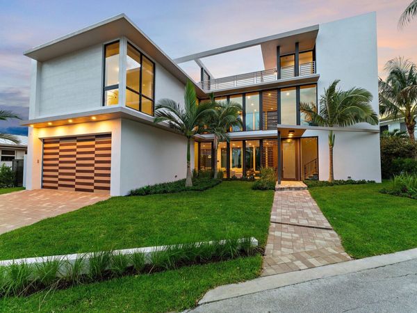 390 Jupiter Lane, Juno Beach, FL 33408