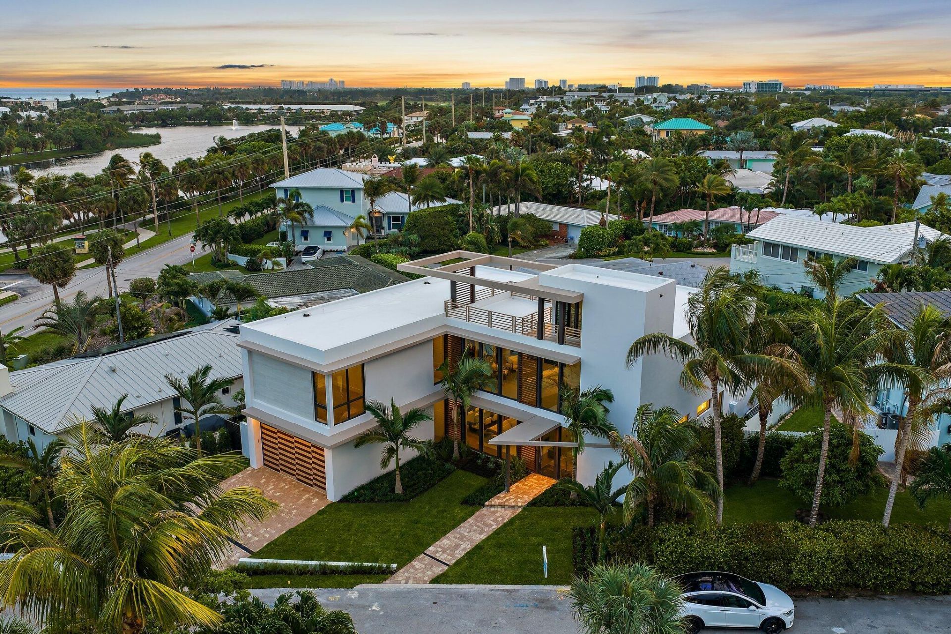390 Jupiter Lane, Juno Beach, FL 33408 Photo