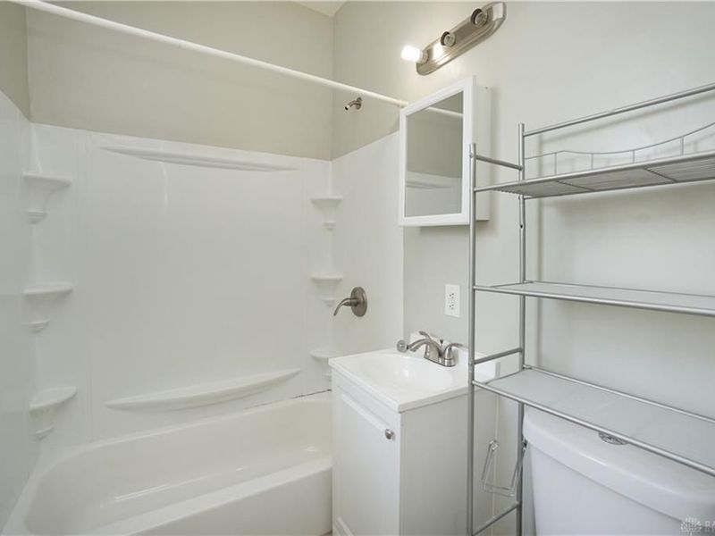 2434 Kenilworth Avenue, Unit 2, Norwood, OH 45212 Photo 9