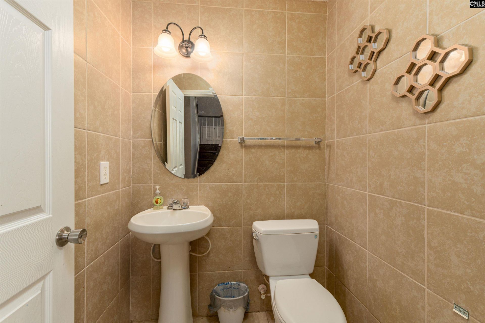 909 Murchison Drive  Photo 11