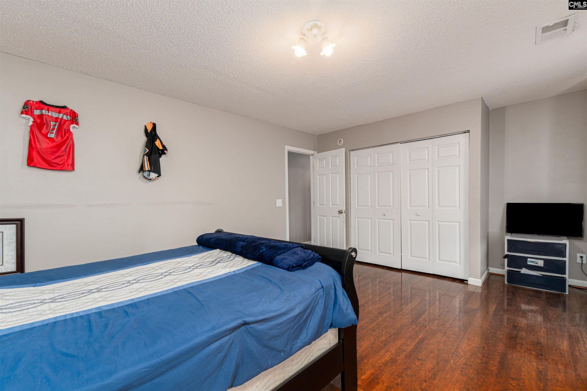 909 Murchison Drive  Photo 14