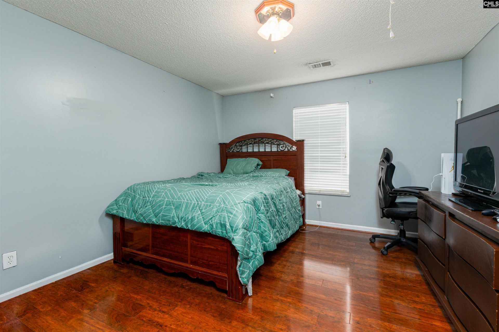 909 Murchison Drive  Photo 18