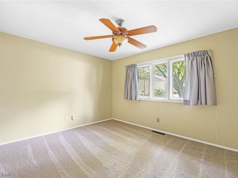 82 Barberry Drive , Berea, OH 44017 Photo 22