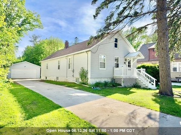 1212 CASS STREET, Green Bay, WI 54301