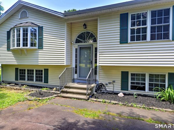 24 Warner , North Haven, CT 06473