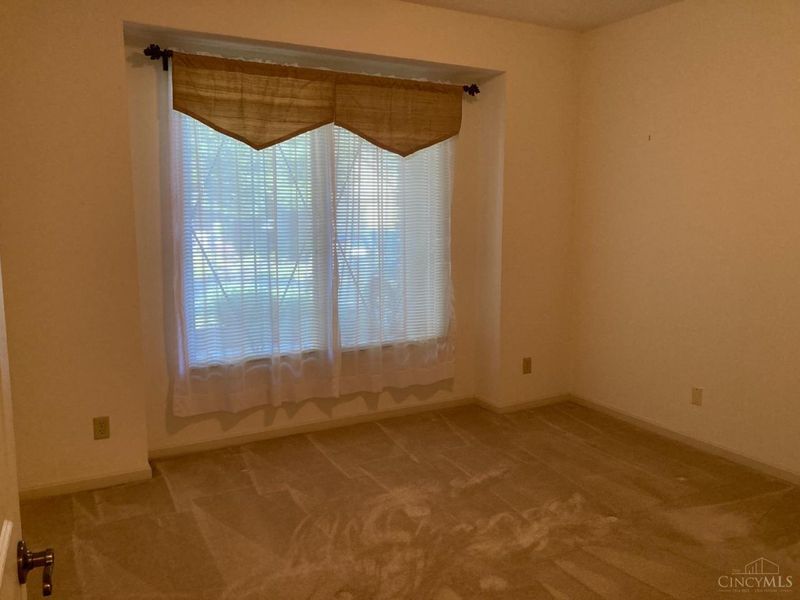 503 Salzberg Lane, Unit 23-4, Springdale, OH 45246 Photo 11