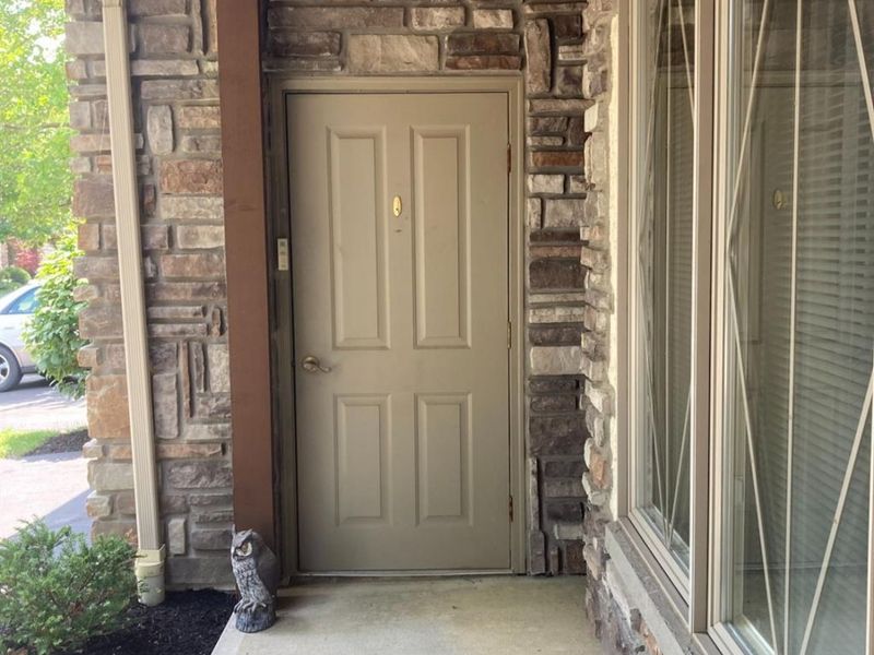 503 Salzberg Lane, Springdale, OH 45246 Photo 4