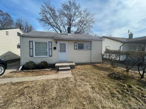 21076 ATLANTIC Avenue , Warren, MI 48091