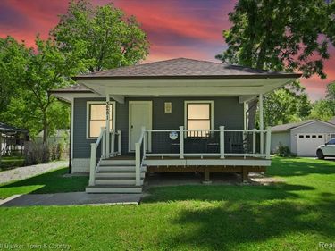 3251 Springbrook Street , Ann Arbor, MI 48108