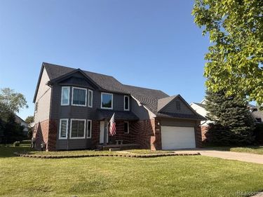31167 Broderick Drive, Chesterfield Twp, MI 48051