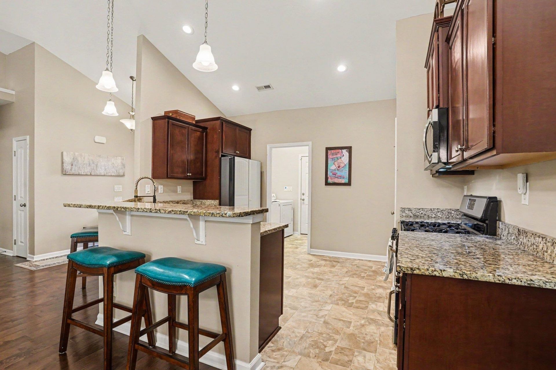 408 Windermere Lake Circle Photo 13