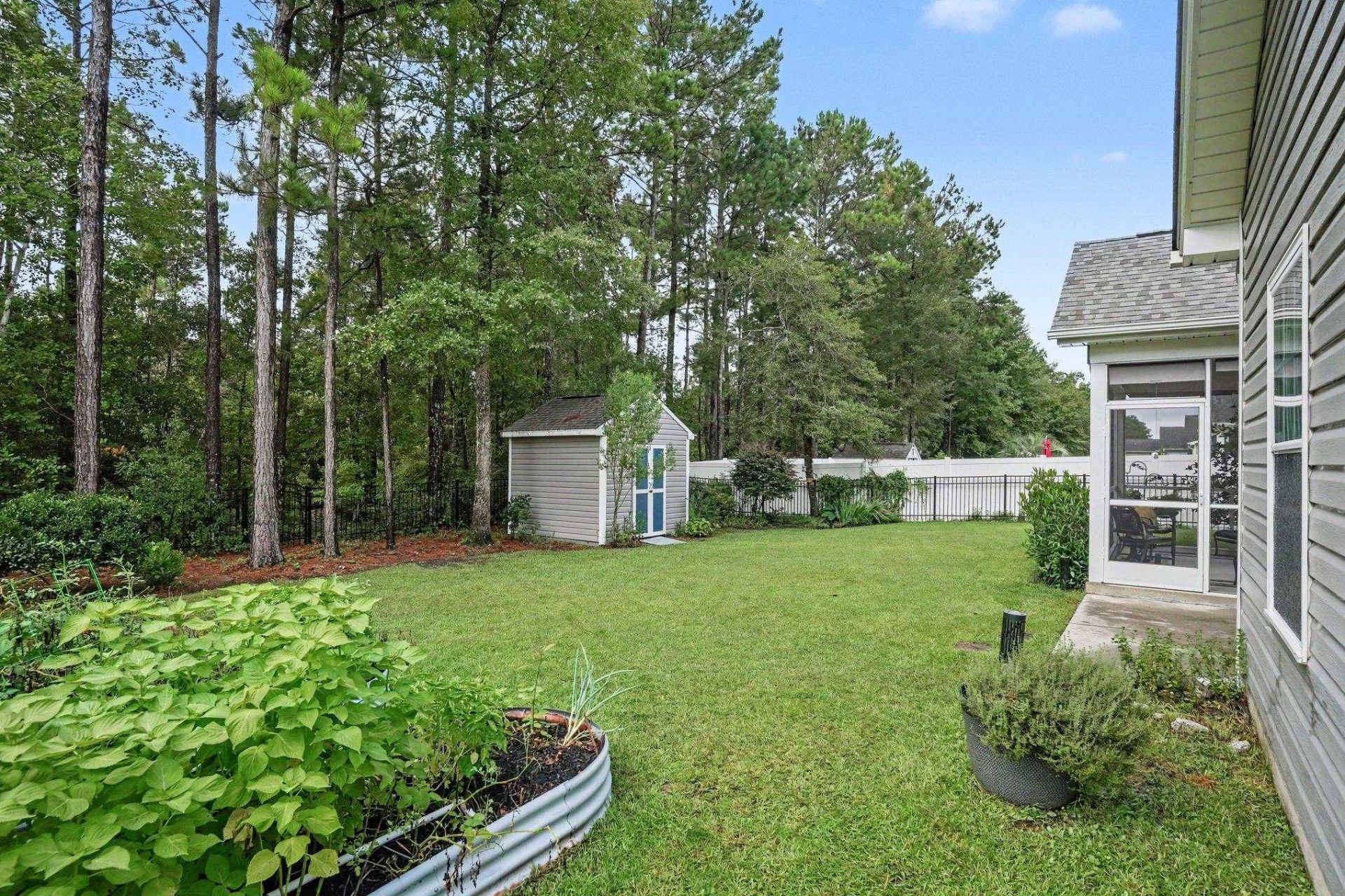 408 Windermere Lake Circle Photo 32