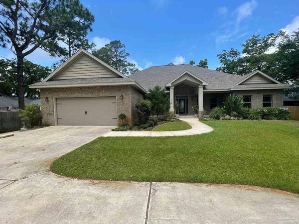 6148 E Bay Blvd, Gulf Breeze, FL 32563
