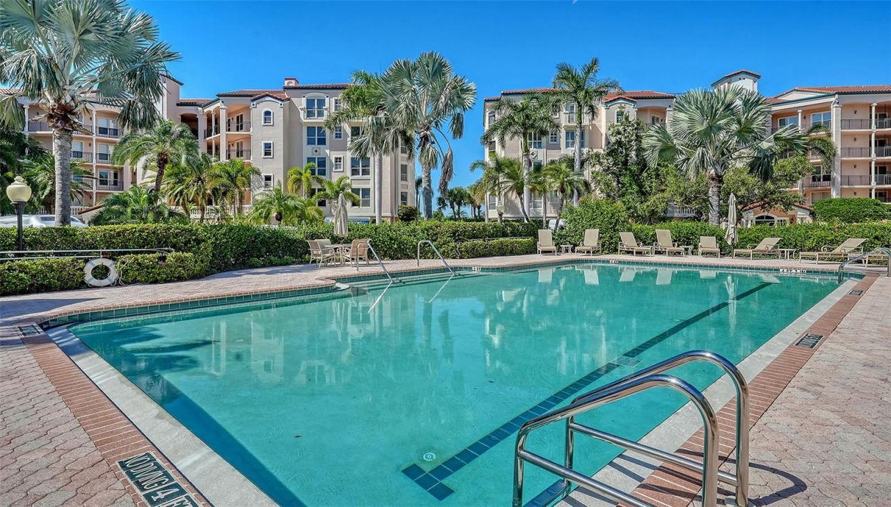 5420 Eagles Point Circle, Unit 406, Sarasota, FL 34231 Photo