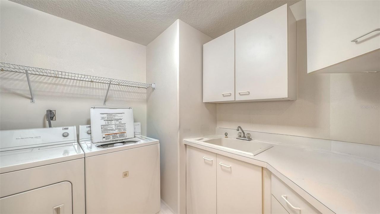 5420 Eagles Point Circle, Unit 206, Sarasota, FL 34231 Photo