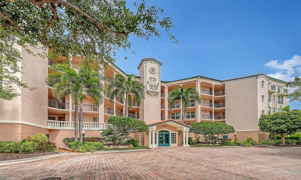 5420 Eagles Point Circle, Unit 206, Sarasota, FL 34231 Photo