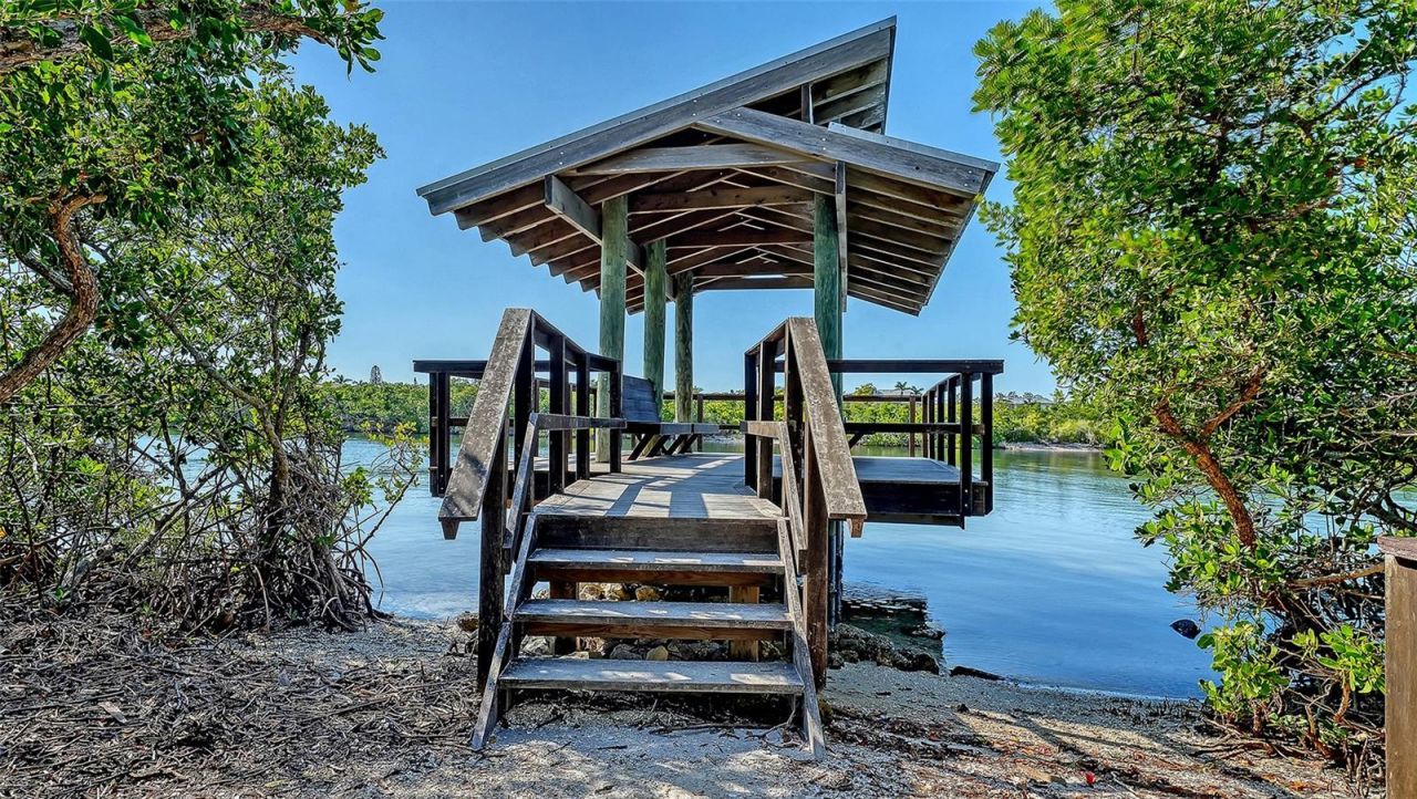 5420 Eagles Point Circle, Unit 206, Sarasota, FL 34231 Photo