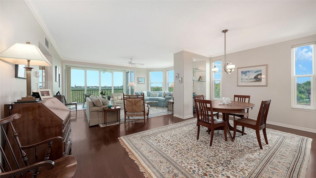 5420 Eagles Point Circle, Unit 206, Sarasota, FL 34231 Photo