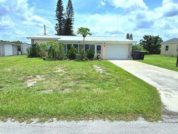 229 RAYMOND AVENUE , FROSTPROOF, FL 33843