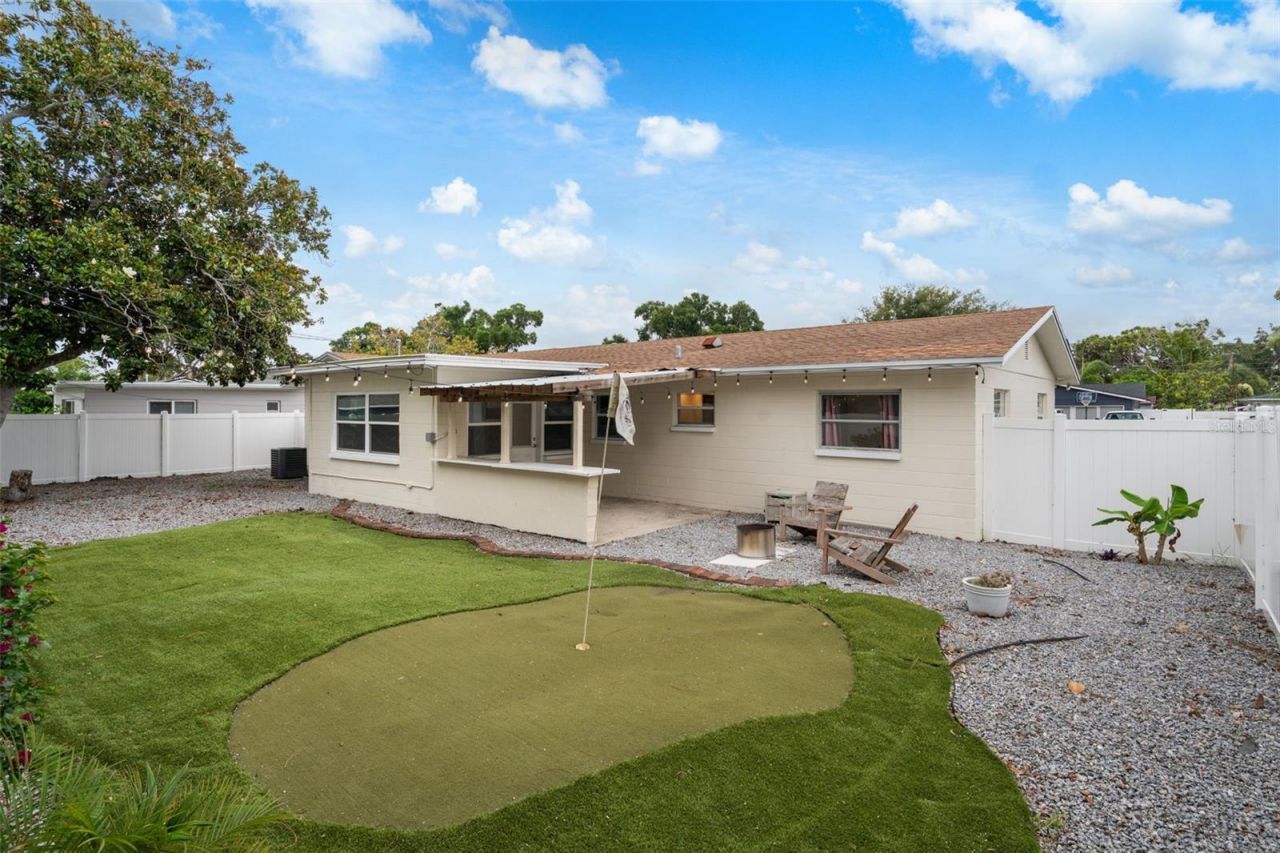 2037 67th Avenue S, Saint Petersburg, FL 33712 Photo
