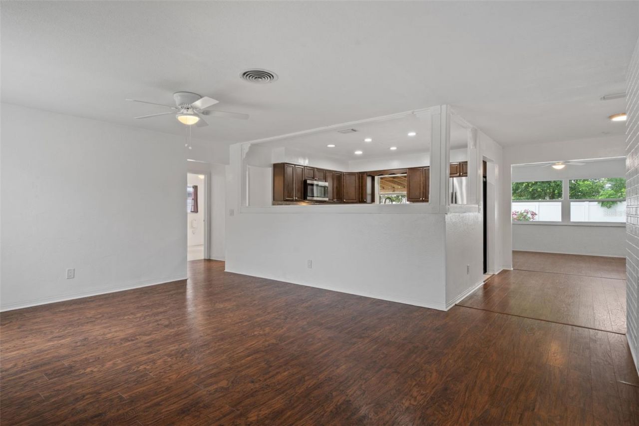 2037 67th Avenue S, Saint Petersburg, FL 33712 Photo