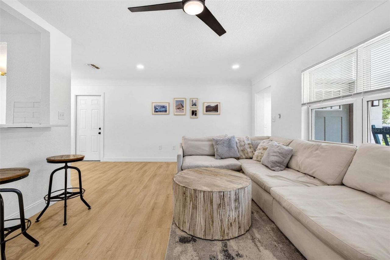 9836 52nd Terrace N, Saint Petersburg, FL 33708 Photo