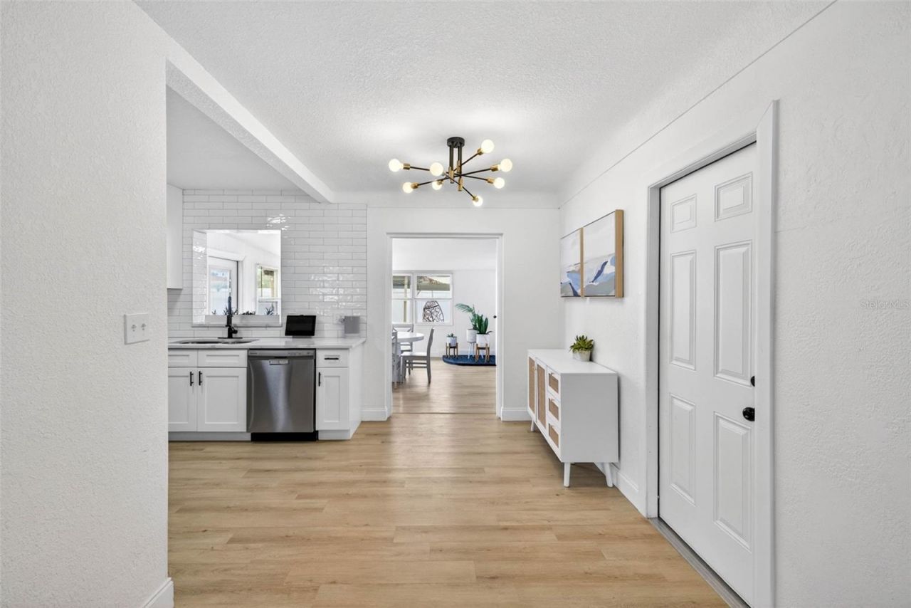 9836 52nd Terrace N, Saint Petersburg, FL 33708 Photo