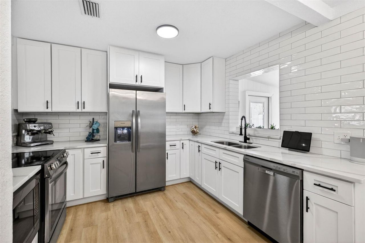 9836 52nd Terrace N, Saint Petersburg, FL 33708 Photo