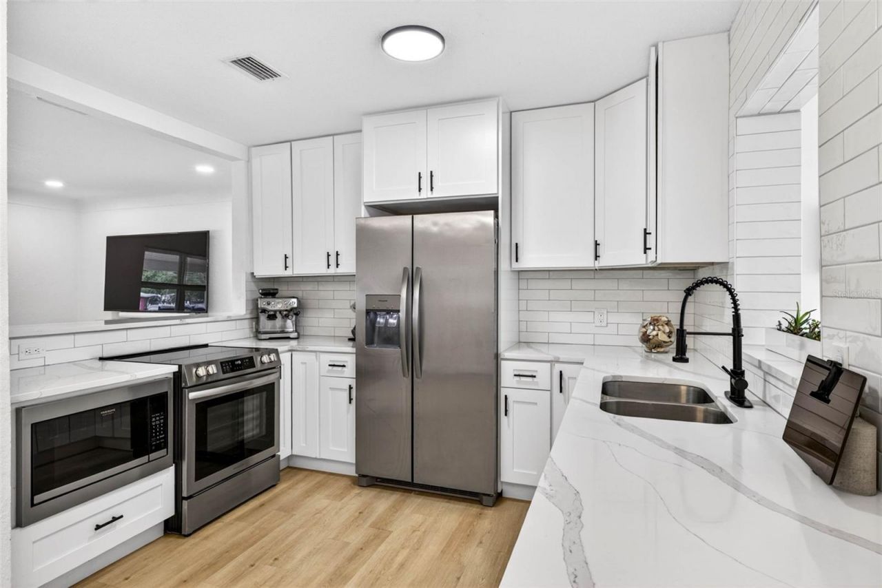 9836 52nd Terrace N, Saint Petersburg, FL 33708 Photo