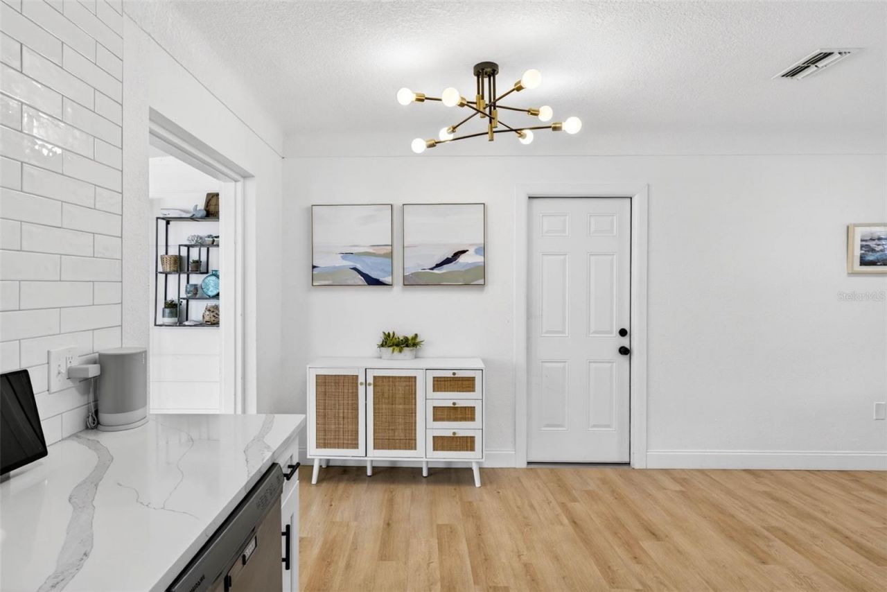 9836 52nd Terrace N, Saint Petersburg, FL 33708 Photo