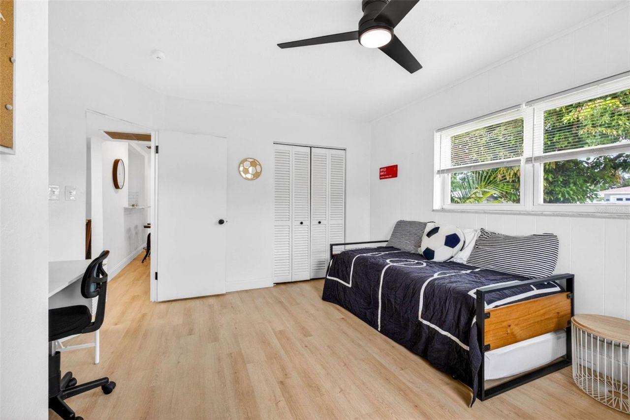 9836 52nd Terrace N, Saint Petersburg, FL 33708 Photo